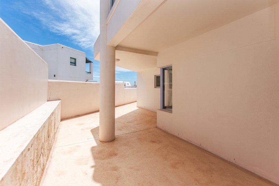 6 Bedroom Property for Sale in Paradise Beach Western Cape